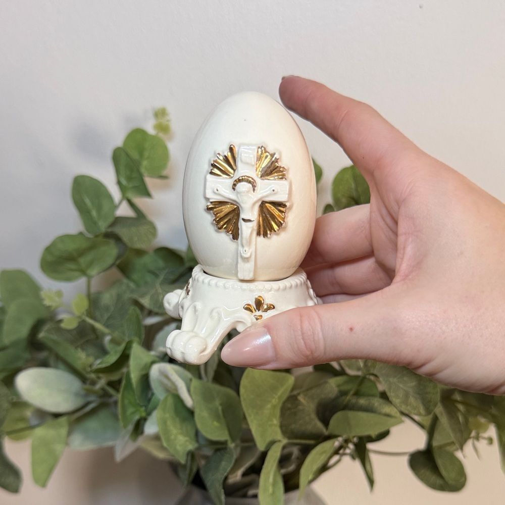 Christian Ornate White Egg with Gold Cross Decor Trinket Jesus